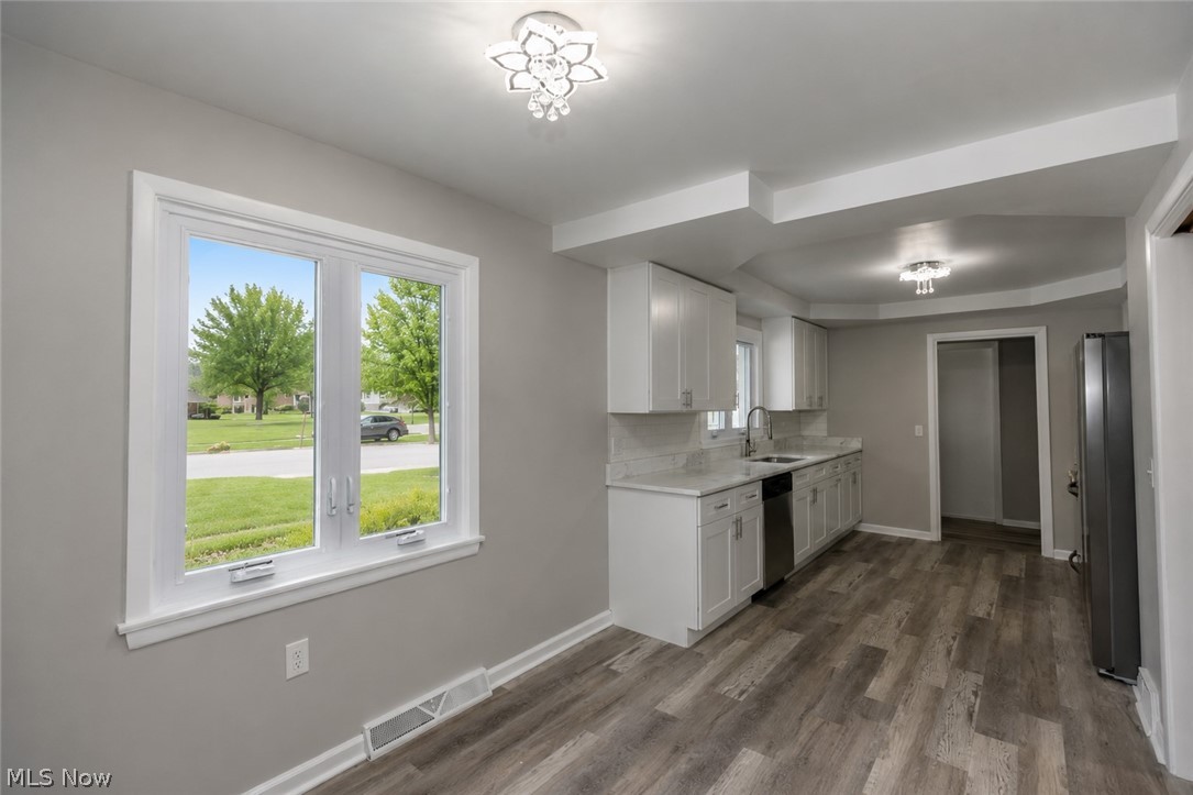 1290 Forest Hills Boulevard Cleveland Heights OH 44118