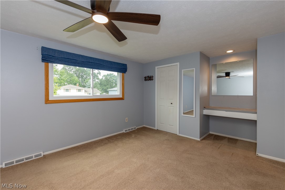7305 Ames Road Parma OH 44129