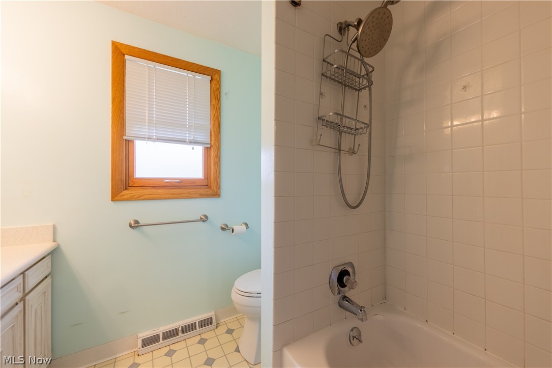 7305 Ames Road Parma OH 44129