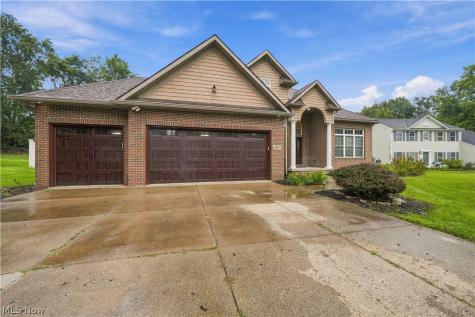 2807 Alexandria Court Uniontown OH 44685
