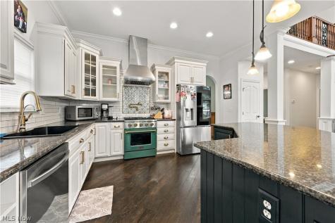 2807 Alexandria Court Uniontown OH 44685