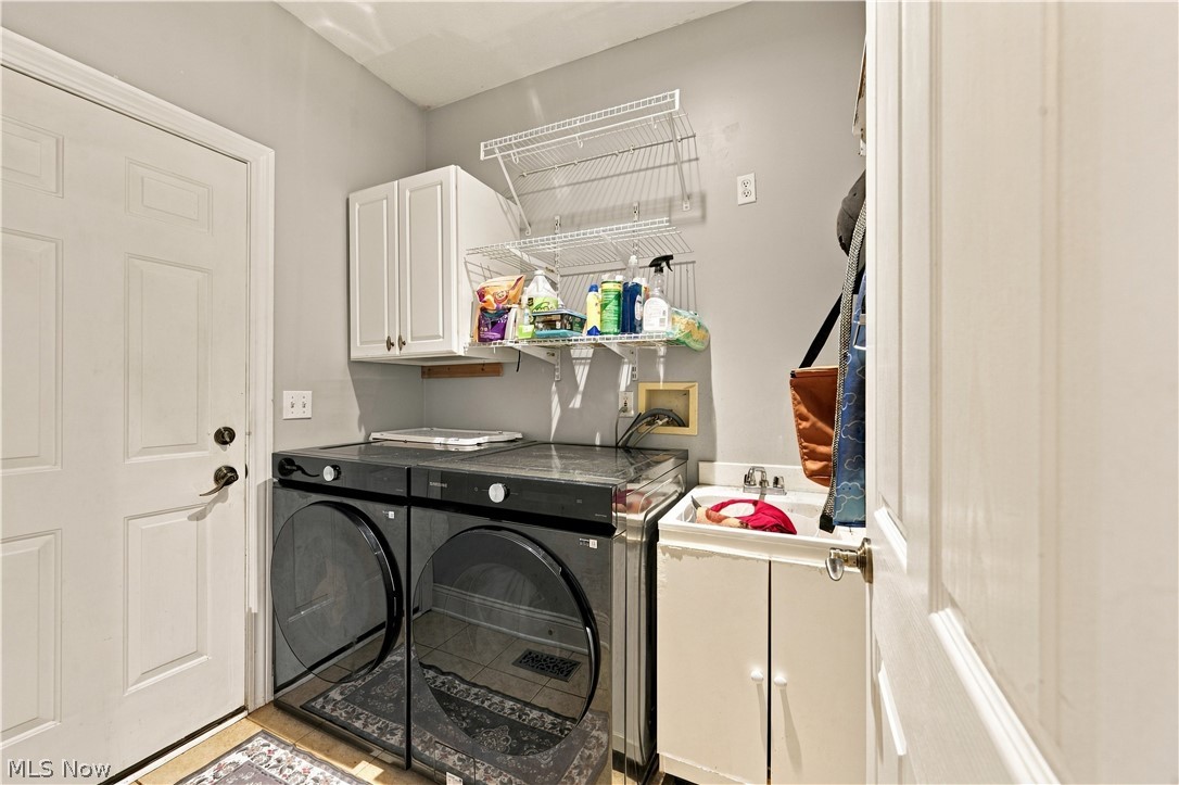 2807 Alexandria Court Uniontown OH 44685