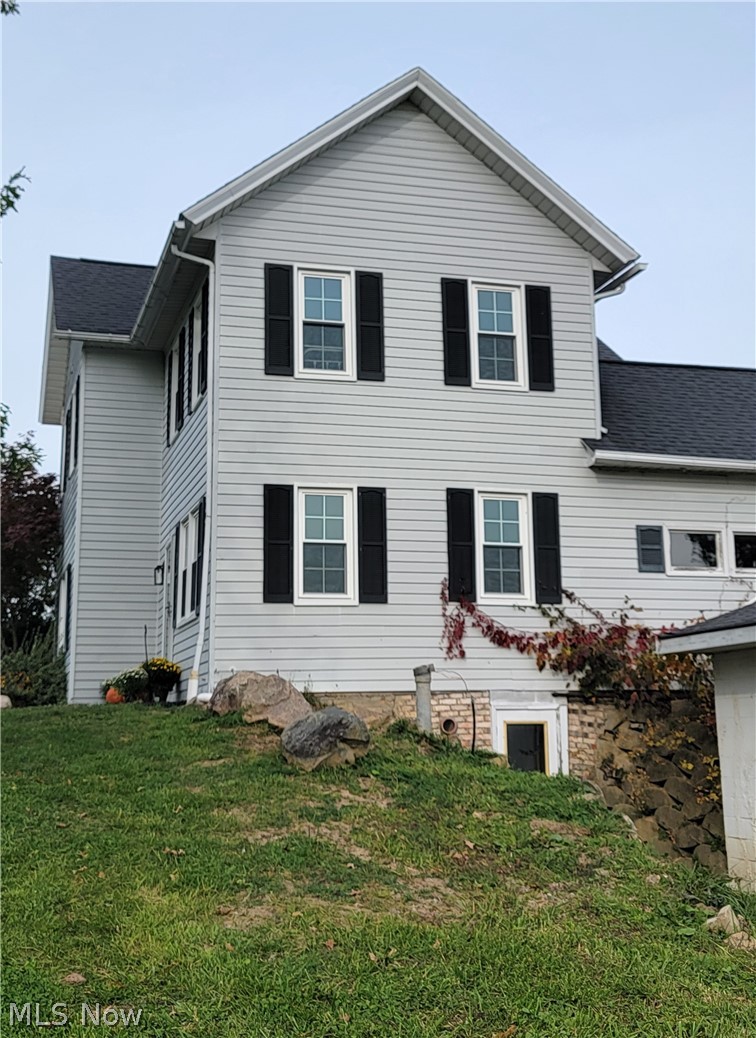 3941 W Sterling Road Burbank OH 44214