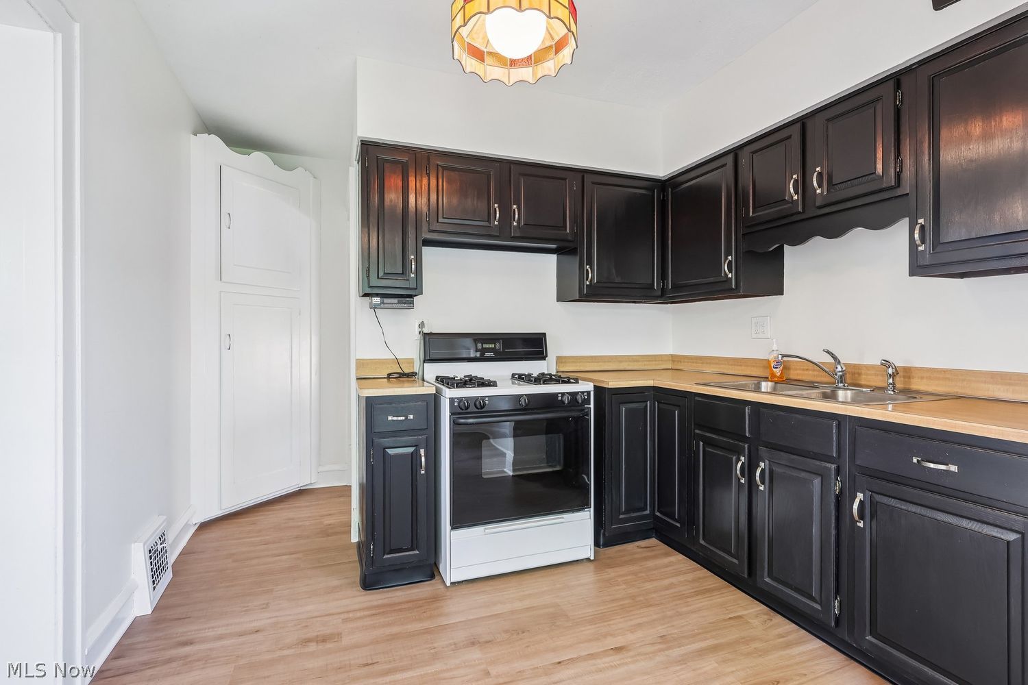 2179 Morrison Avenue Lakewood OH 44107
