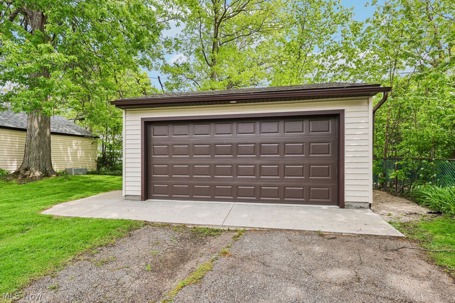 2179 Morrison Avenue Lakewood OH 44107