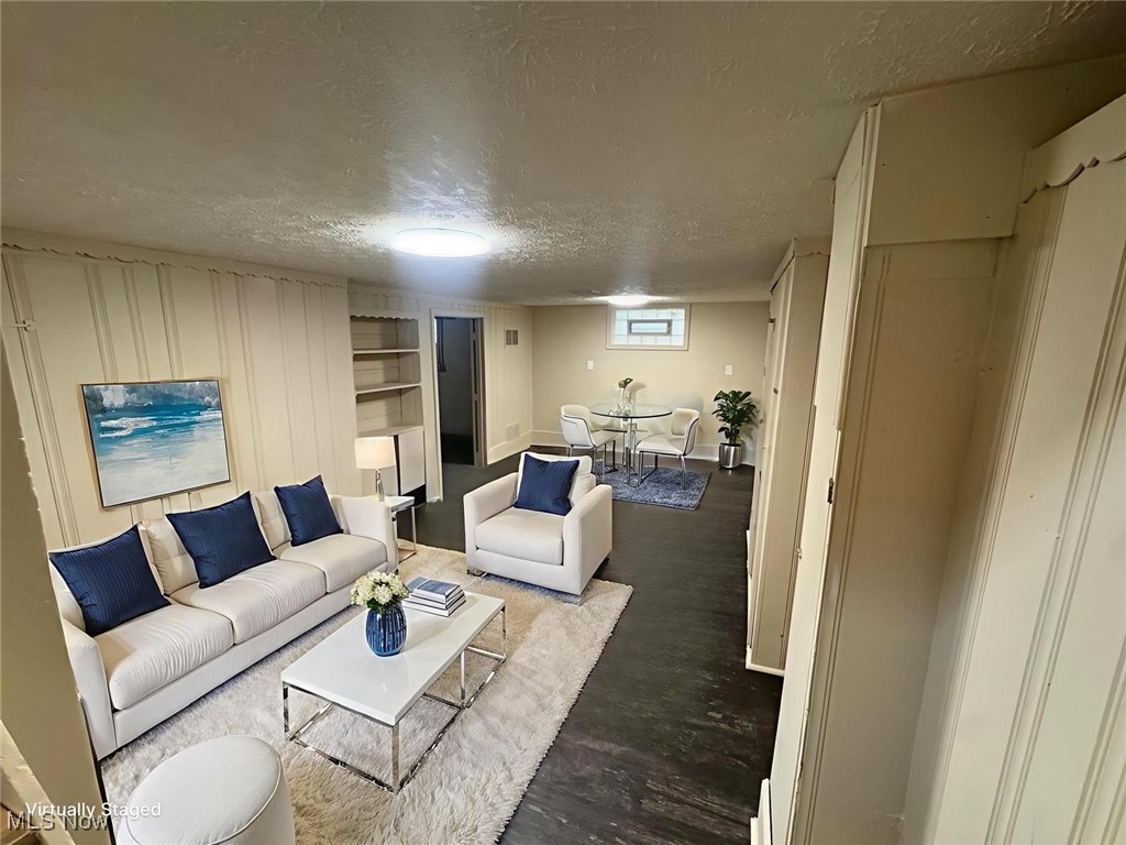 16312 Laverne Avenue Cleveland OH 44135