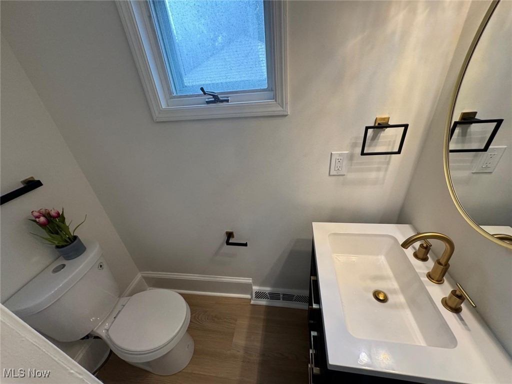 16312 Laverne Avenue Cleveland OH 44135