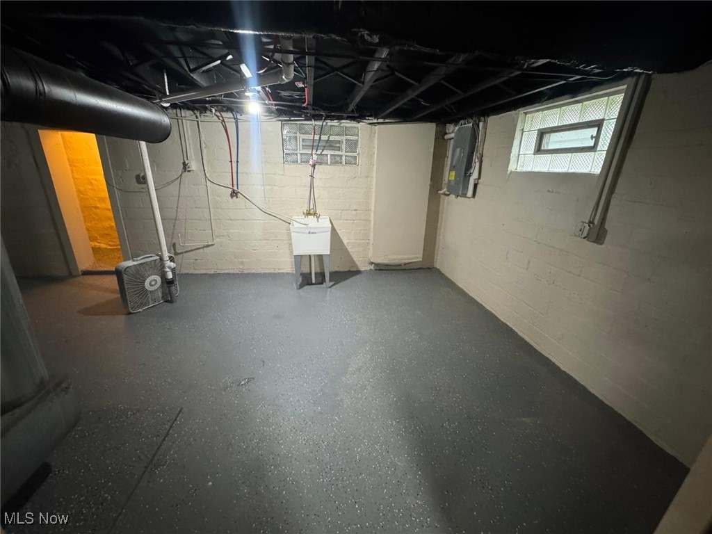 16312 Laverne Avenue Cleveland OH 44135