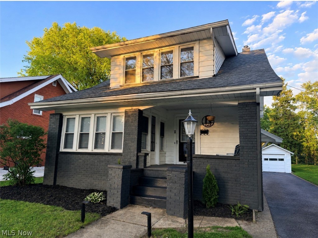 729 4th Street NW New Philadelphia OH 44663