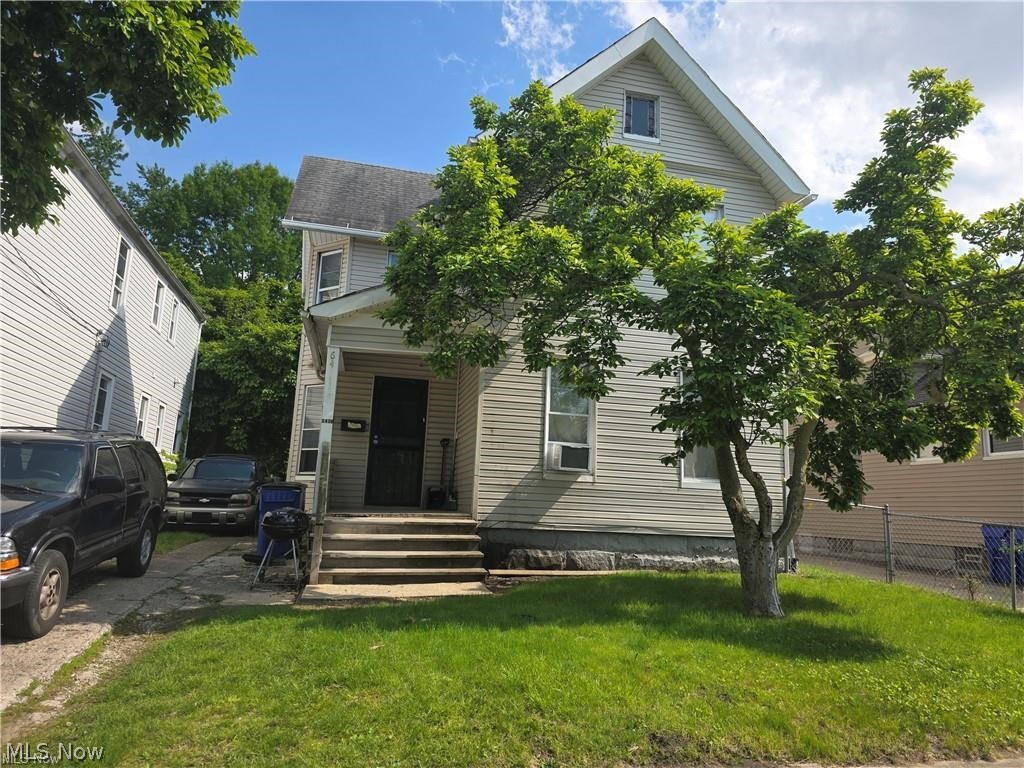6408 Carl Avenue Cleveland OH 44103