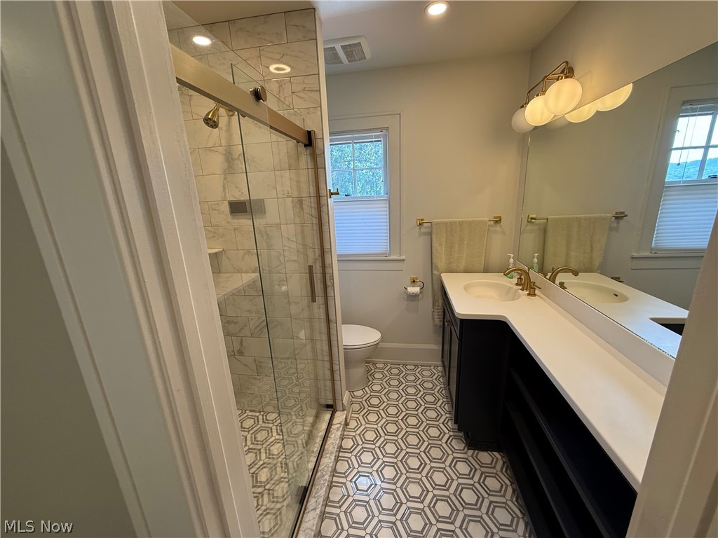 400 Thompson Avenue East Liverpool OH 43920