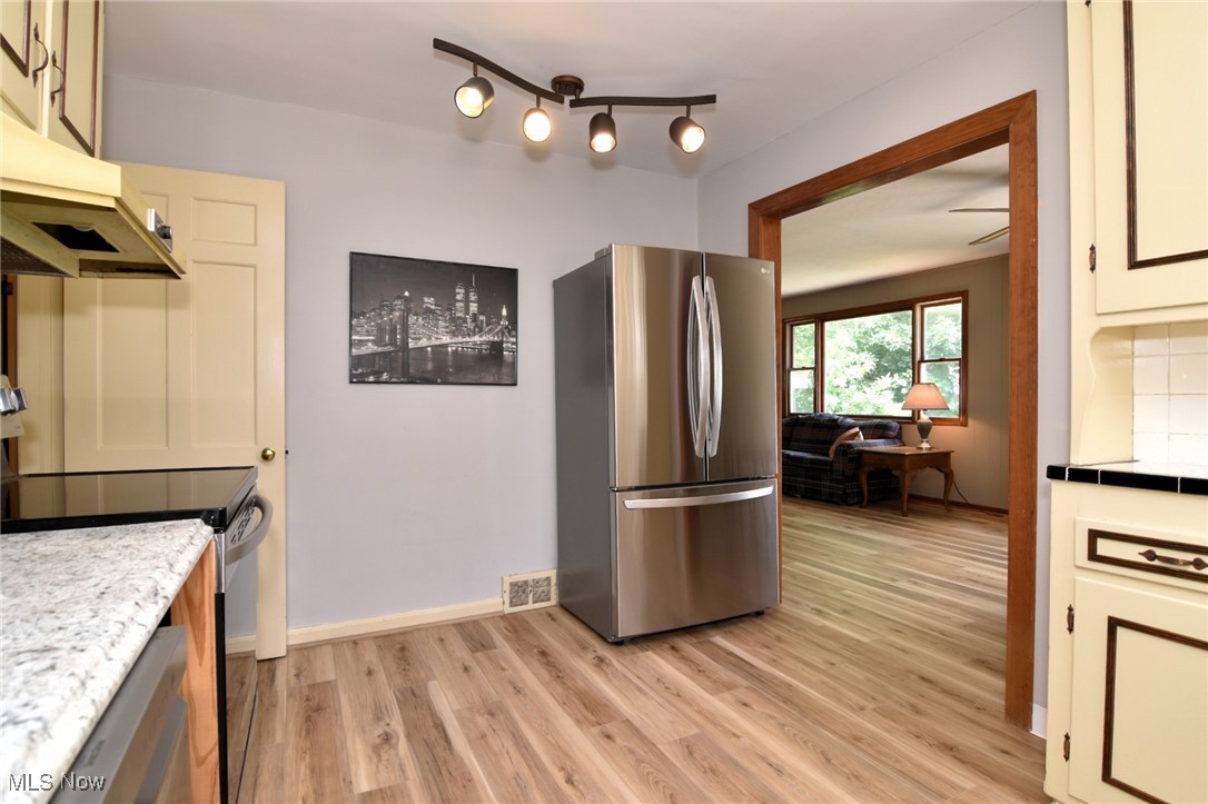 1147 Irene Road Lyndhurst OH 44124