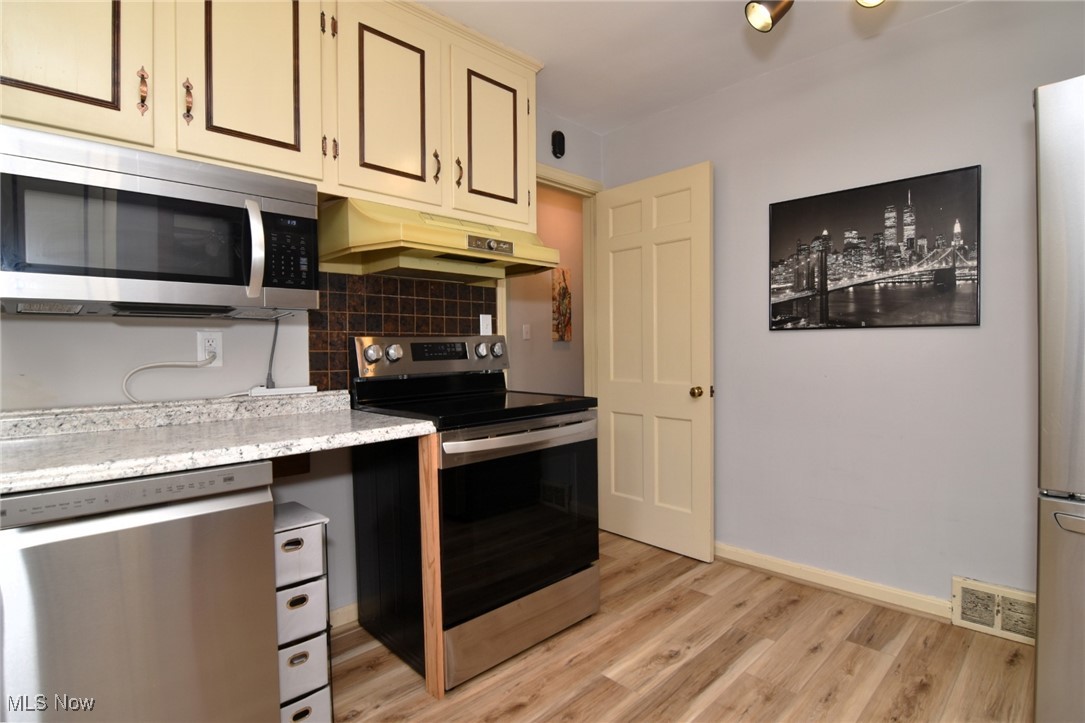 1147 Irene Road Lyndhurst OH 44124