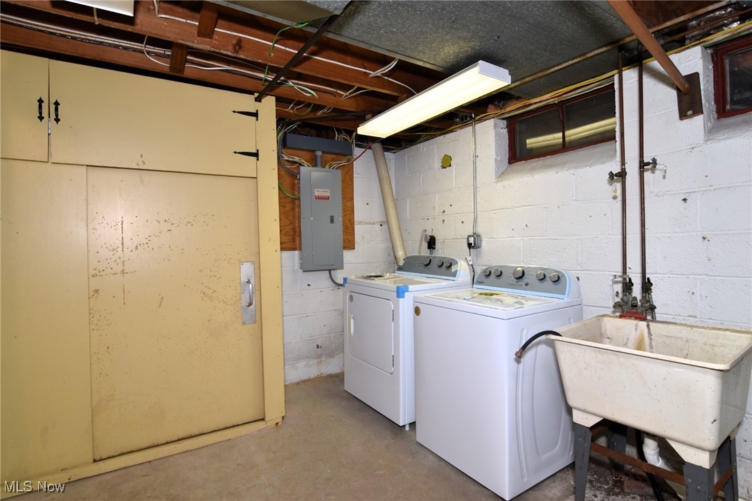 1147 Irene Road Lyndhurst OH 44124