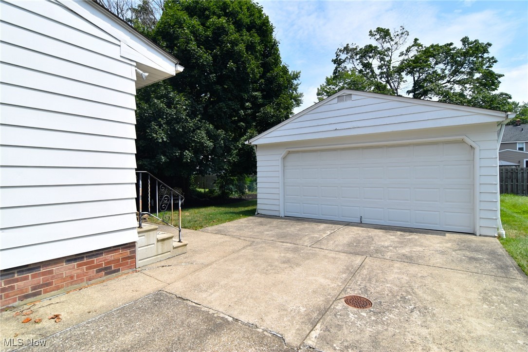 1147 Irene Road Lyndhurst OH 44124