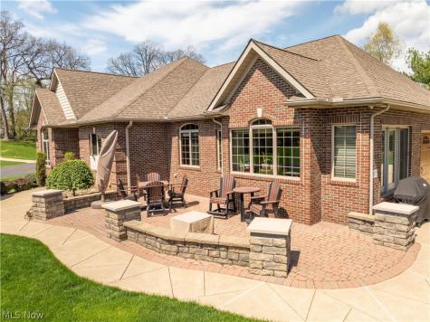 4101 Cove Circle NW Canton OH 44708
