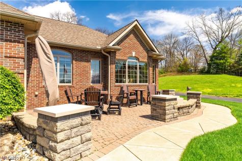 4101 Cove Circle NW Canton OH 44708