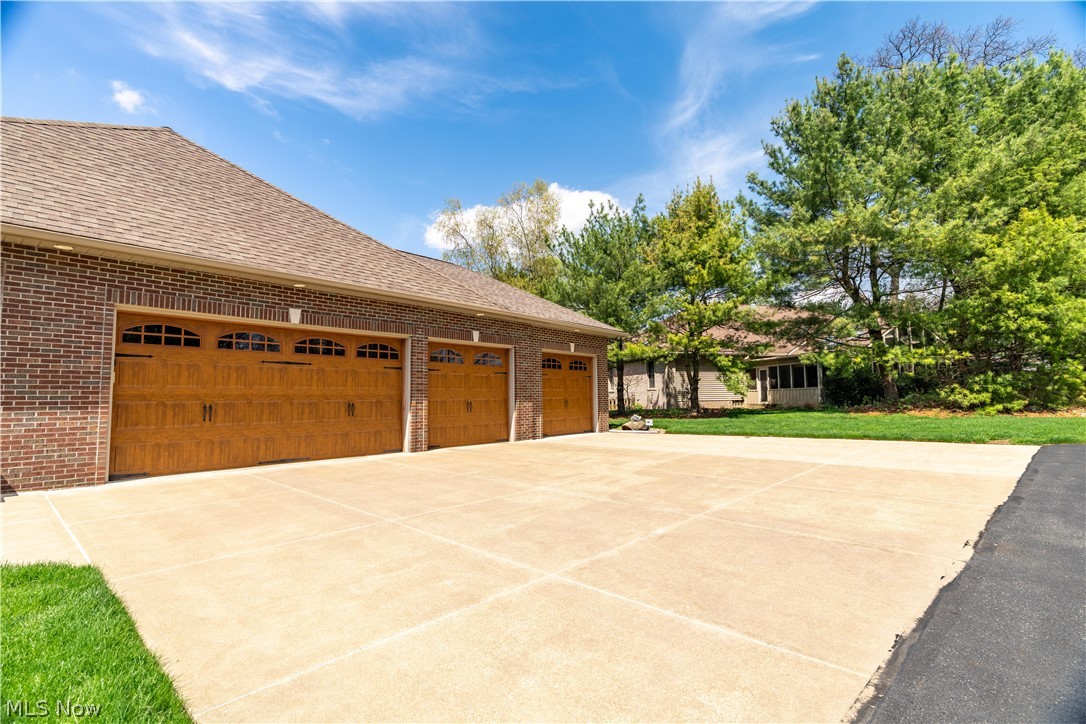 4101 Cove Circle NW Canton OH 44708