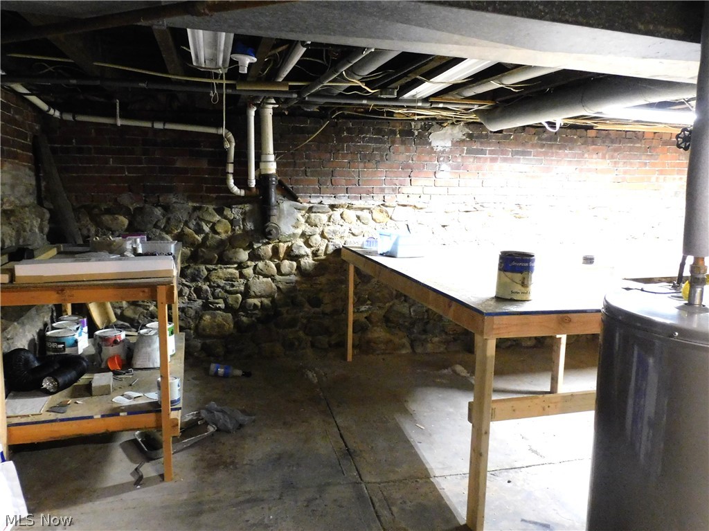 359 Fulton Street Conneaut OH 44030