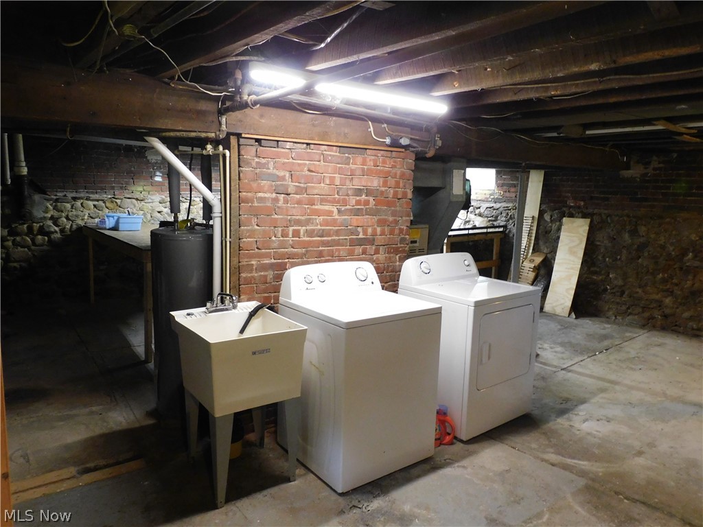 359 Fulton Street Conneaut OH 44030