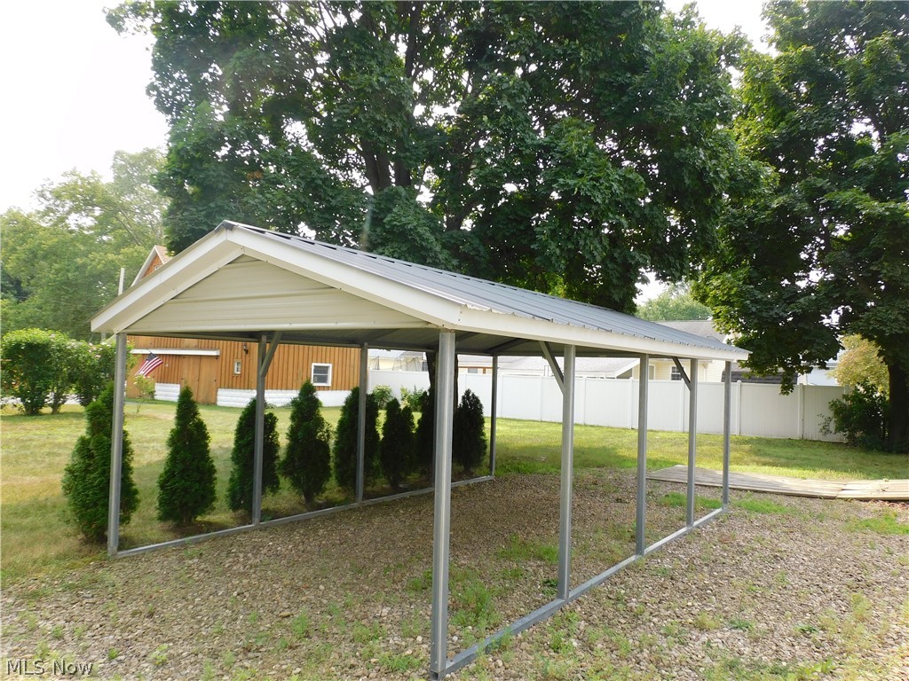 359 Fulton Street Conneaut OH 44030