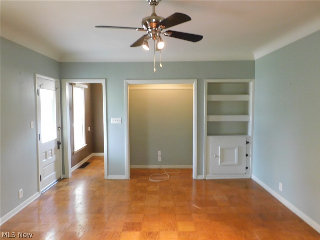 359 Fulton Street Conneaut OH 44030