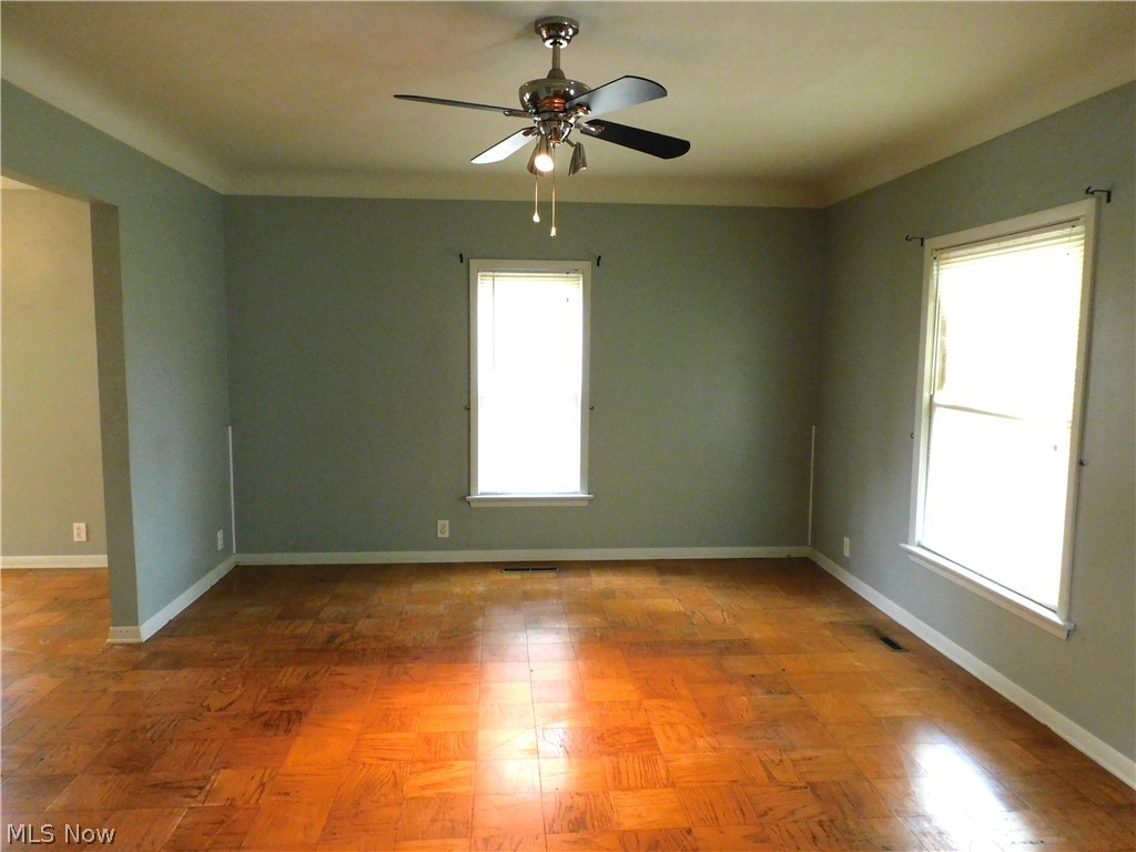 359 Fulton Street Conneaut OH 44030