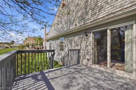 446 Rockledge Lane Brunswick OH 44212