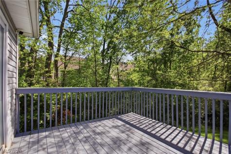 446 Rockledge Lane Brunswick OH 44212
