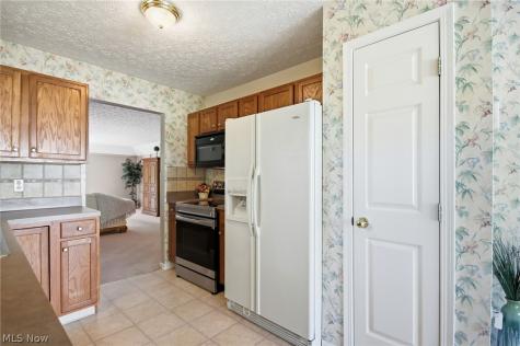 446 Rockledge Lane Brunswick OH 44212