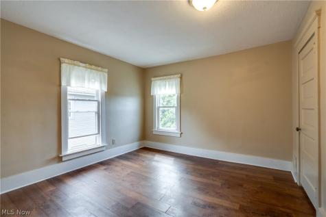1103 Greenfield Avenue SW Canton OH 44706