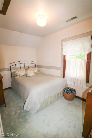 10556 E River Road Columbia Station OH 44035