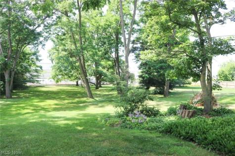 10556 E River Road Columbia Station OH 44035