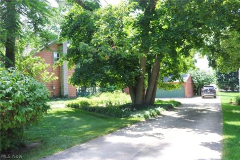 10556 E River Road Columbia Station OH 44035