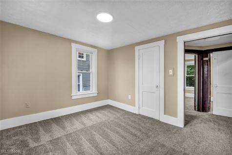 1270 Kentucky Avenue Akron OH 44314