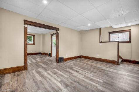 1270 Kentucky Avenue Akron OH 44314