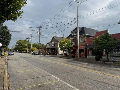 426 E 160 Street Cleveland OH 44110