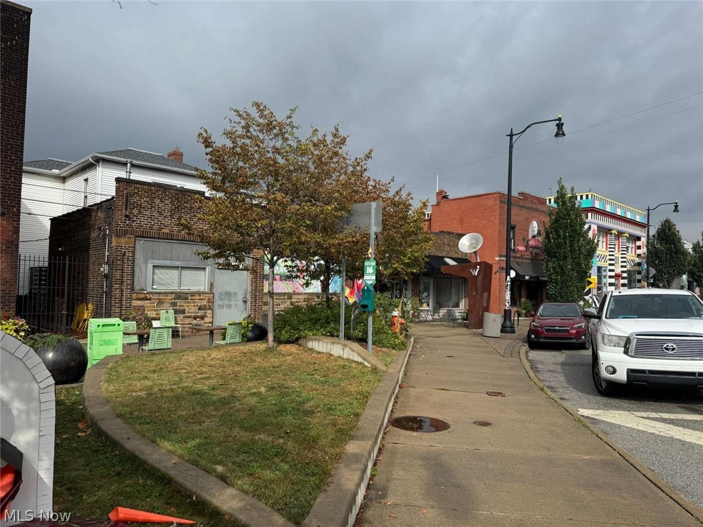 426 E 160 Street Cleveland OH 44110
