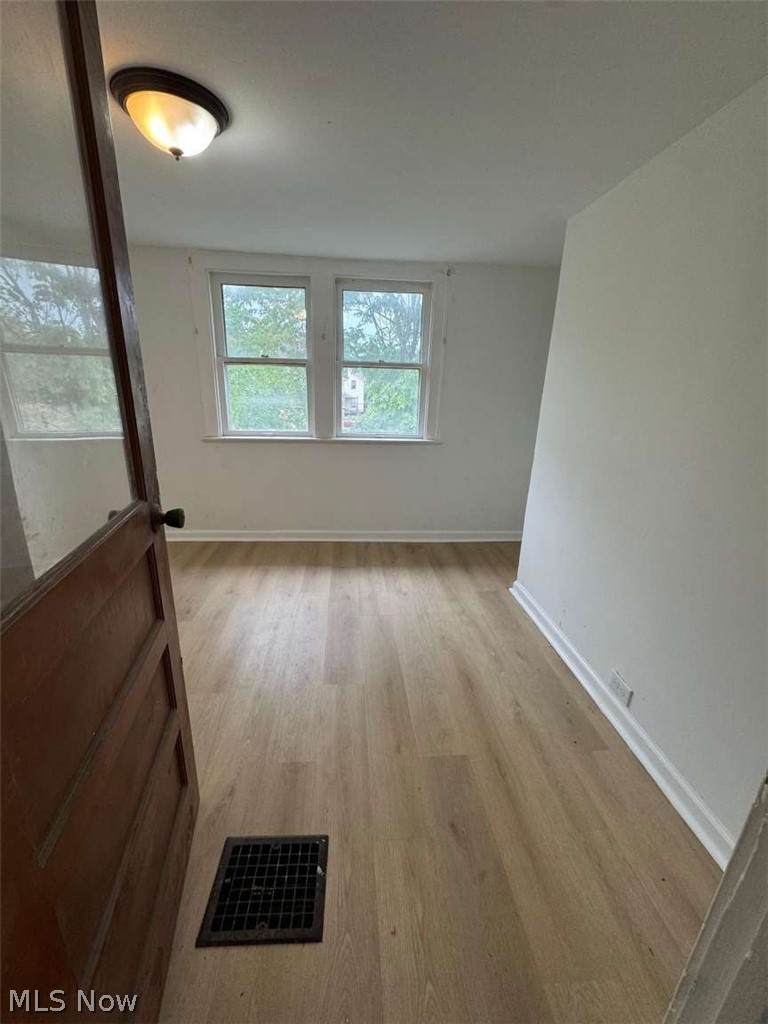 426 E 160 Street Cleveland OH 44110
