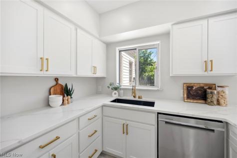 3659 Riedham Road Shaker Heights OH 44120