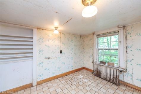 24105 Chardon Road Euclid OH 44143