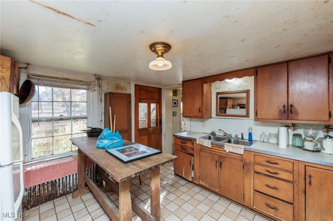 24105 Chardon Road Euclid OH 44143