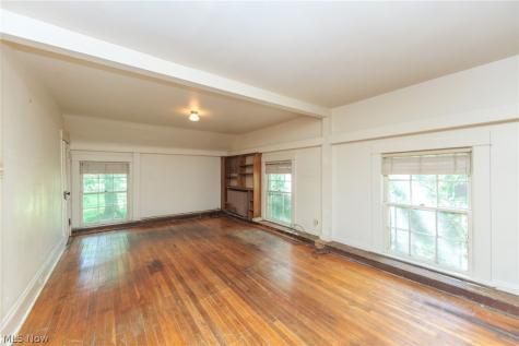 24105 Chardon Road Euclid OH 44143
