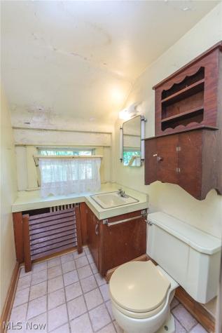 24105 Chardon Road Euclid OH 44143