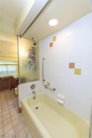 24105 Chardon Road Euclid OH 44143