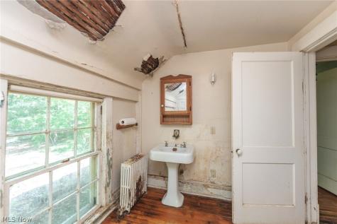 24105 Chardon Road Euclid OH 44143