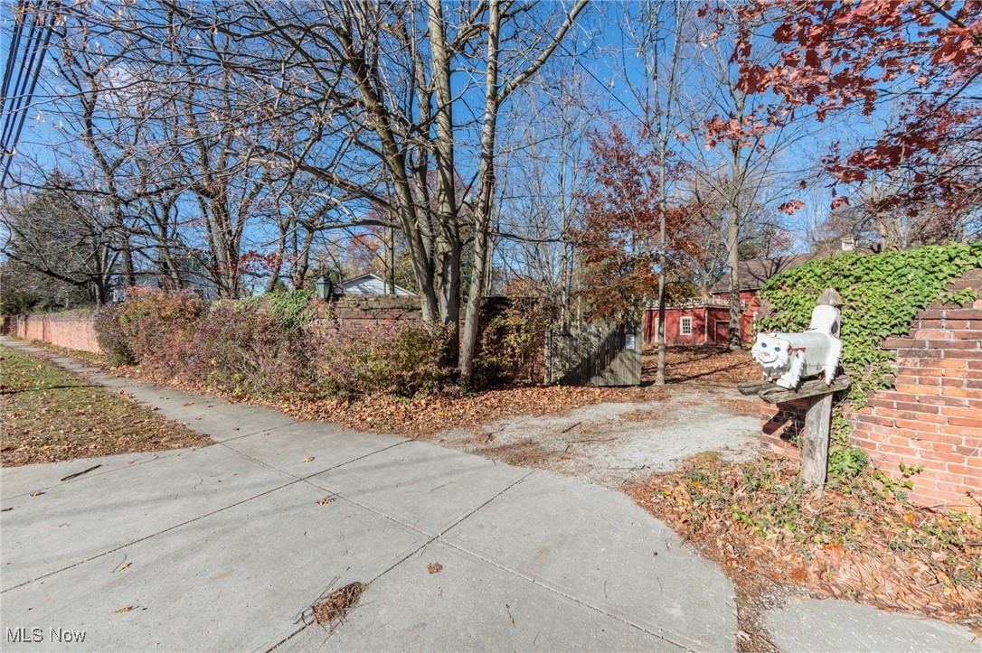 24105 Chardon Road Euclid OH 44143