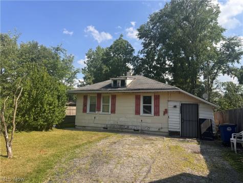 16404 Tarkington Avenue Cleveland OH 44128