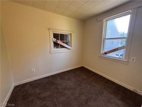 16404 Tarkington Avenue Cleveland OH 44128