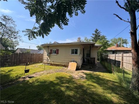 16404 Tarkington Avenue Cleveland OH 44128
